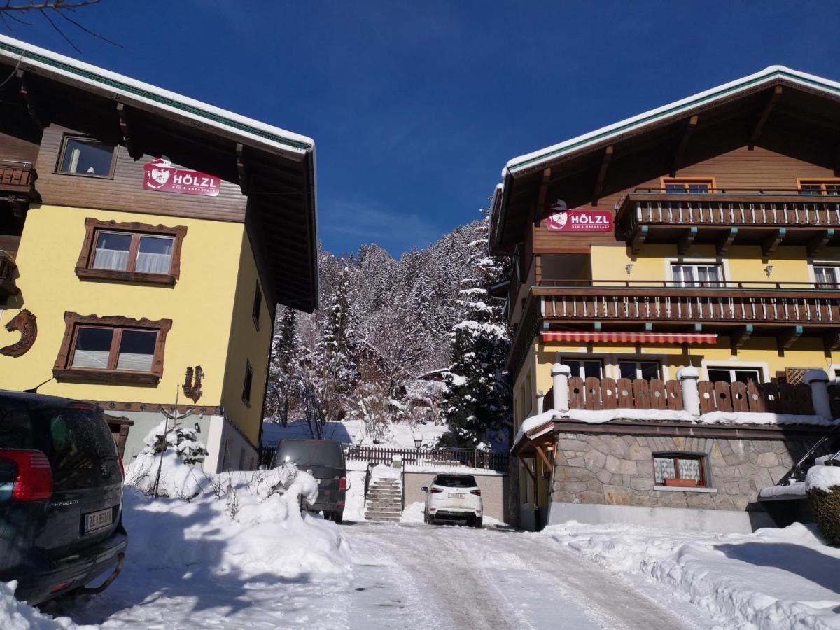 Hoelzl Bed & Breakfast Neukirchen am Grossvenediger Ngoại thất bức ảnh